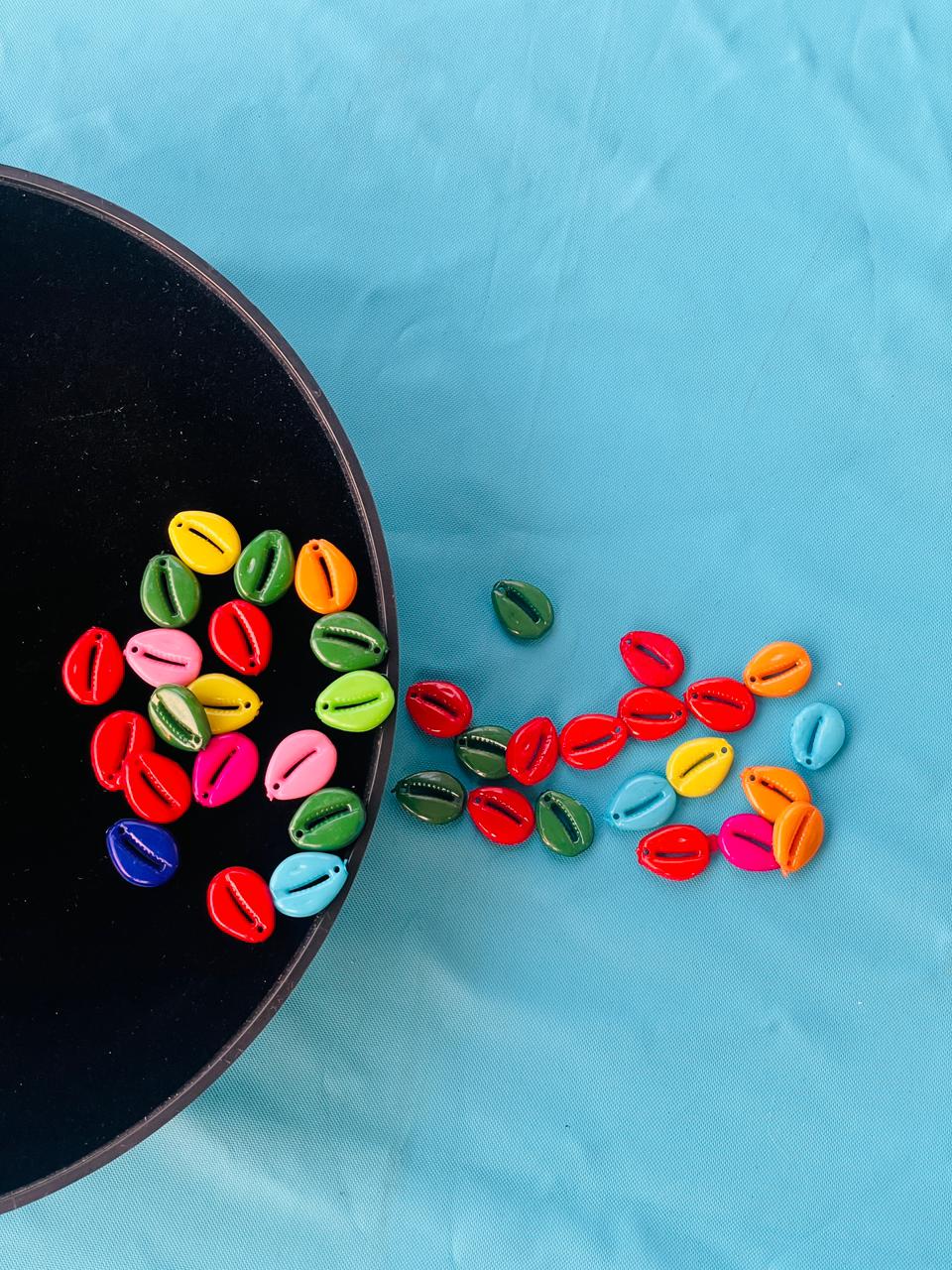 Colorful Cowrie Shell Beads, Multi-Color Plastic Charms for Jewelry Making, Festival Accessories