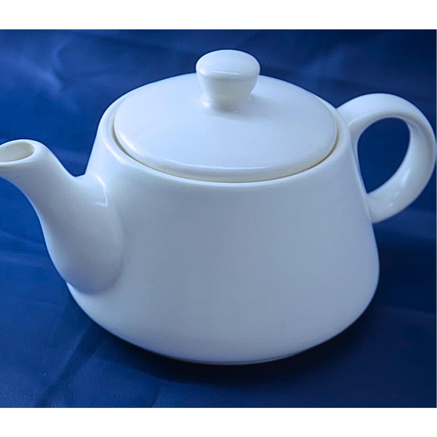Ceramic Tea Set with Teapot and 6 Cups White, Traditional Design