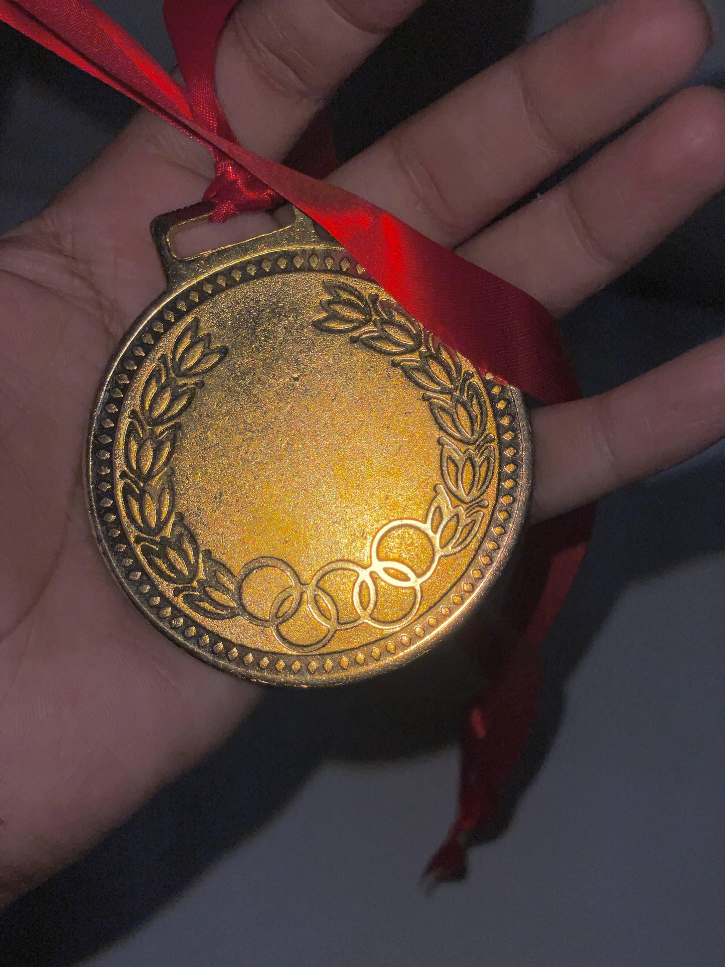 Gold Medal Award Set, 6-Piece with Red Ribbons, Olympic-Style Design for Ceremonies and Competitions