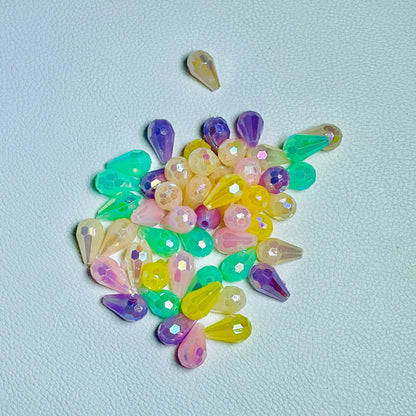 Iridescent Teardrop Acrylic Beads: Faceted DIY Jewelry Making