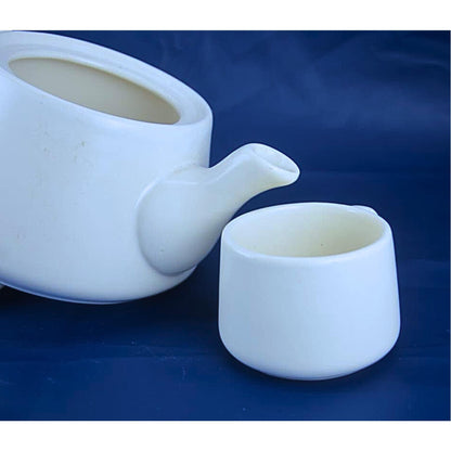 Ceramic Tea Set with Teapot and 6 Cups White, Traditional Design