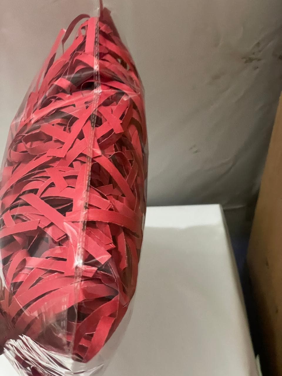 Red Shredded Paper Filler: Gift Packaging Hamper Stuffing (800g)