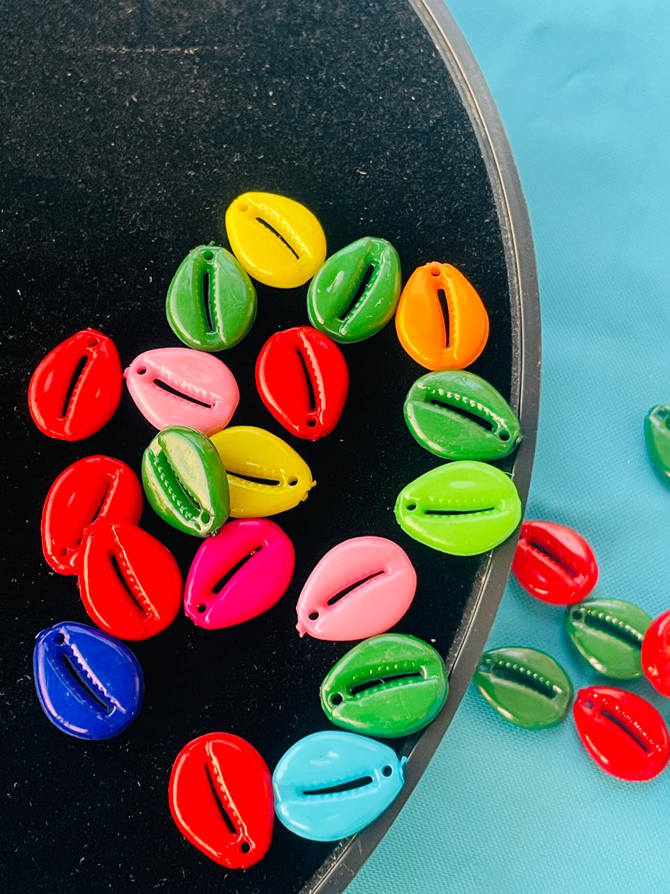 Colorful Cowrie Shell Beads, Multi-Color Plastic Charms for Jewelry Making, Festival Accessories