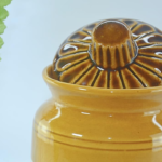 Ceramic Homeware Two-Tone Storage Jar, Mustard Yellow and Cream, 1 Litre Capacity, Decorative Lid - Image 3