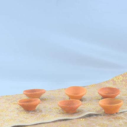 Traditional Clay Diyas, Handmade Terracotta Oil Lamps for Decoration, Set of 6