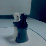 Ceramic Hugging Salt and Pepper Shaker Set, Navy Blue and White, Decorative Kitchen Table Accessory