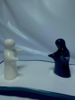 Ceramic Hugging Salt and Pepper Shaker Set, Navy Blue and White, Decorative Kitchen Table Accessory - Image 5