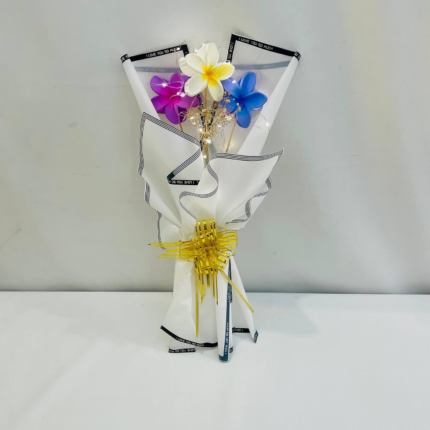 Clutcher Bouquet with Mixed Color clutcher, White Paper Wrap, Gold Ribbon, I Love You Message Border for Romantic Gifting